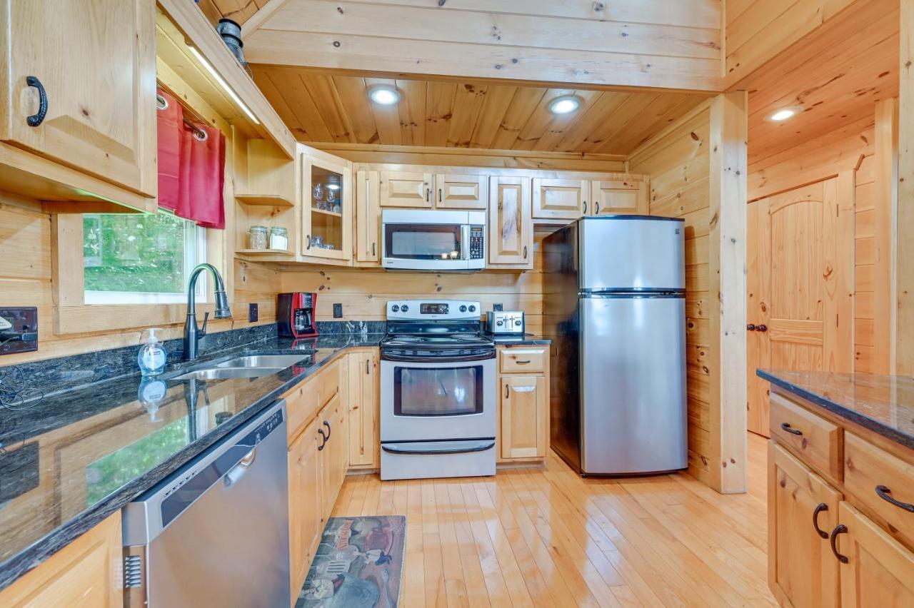 Warm And Cozy Cabin With Deck On Top Of The Blue Ridge Fancy Gap エクステリア 写真