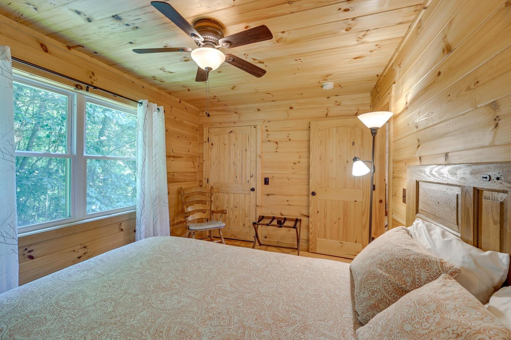Warm And Cozy Cabin With Deck On Top Of The Blue Ridge Fancy Gap エクステリア 写真