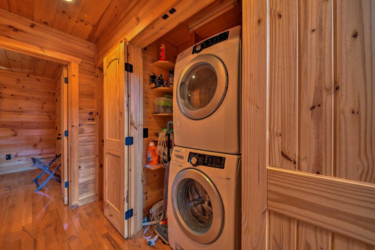 Warm And Cozy Cabin With Deck On Top Of The Blue Ridge Fancy Gap エクステリア 写真